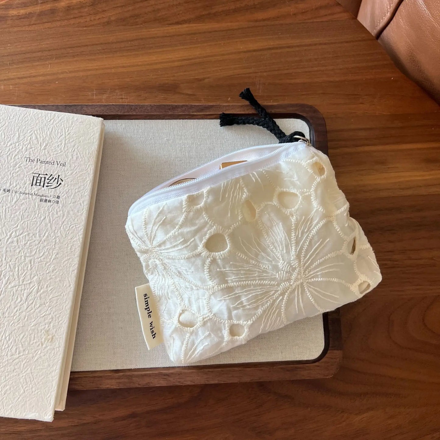 Mini Pochette Broderie Dentelle Rétro – Porte-Monnaie, Organisateur Cosmétiques & Serviettes